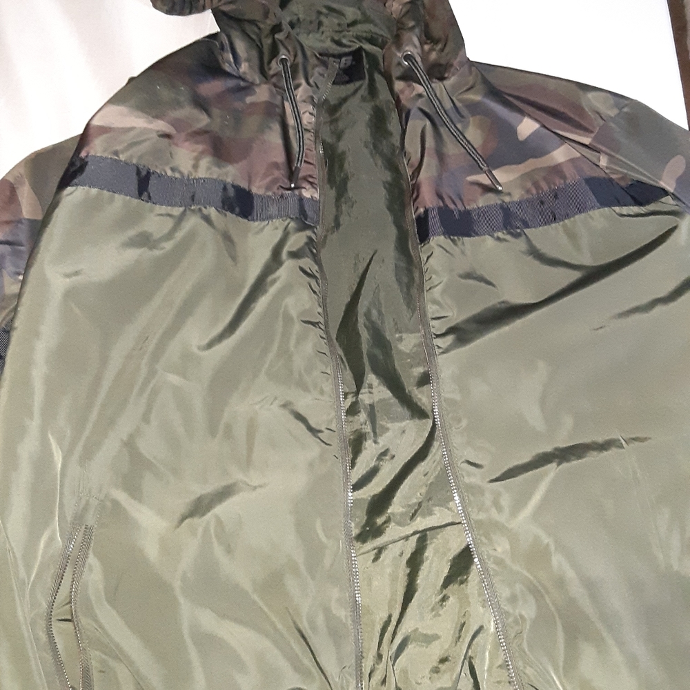 mens xl windbreaker
